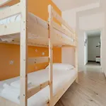 Guesthost - Lovely Flat Near Frattini M4 밀라노